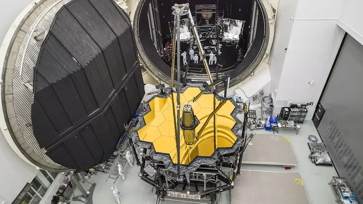 OTIS entering the cryo-vacuum test chamber